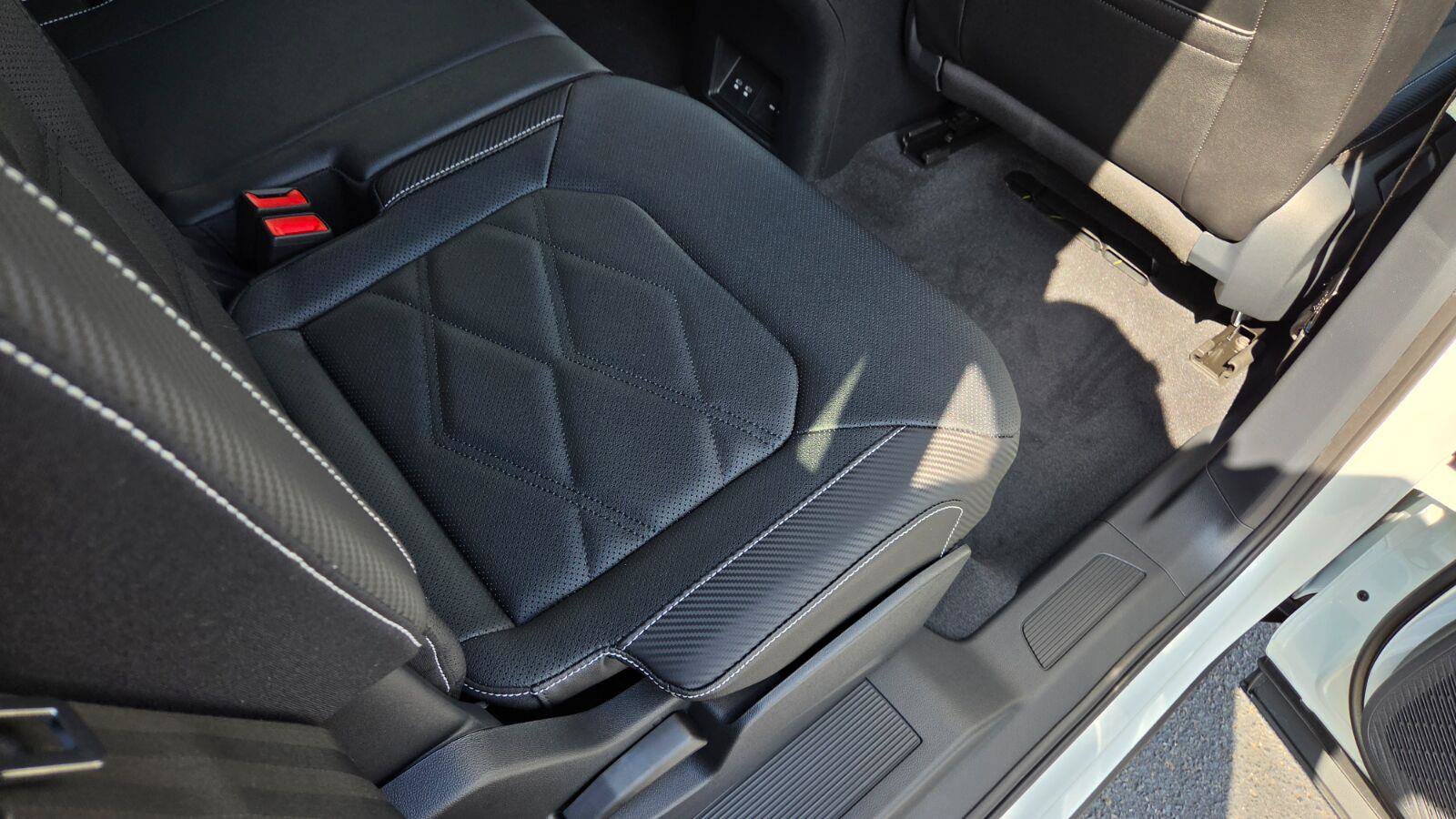 New 2026 Volkswagen Atlas Cross Sport SE AWD/4WD image 55