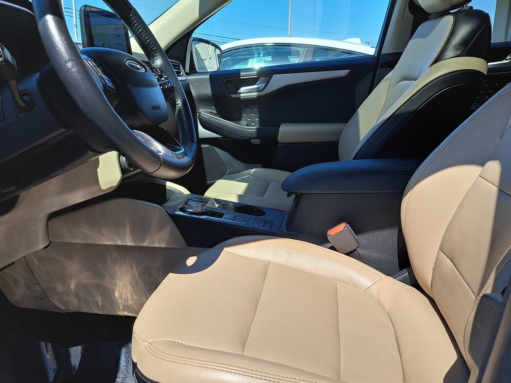 Used 2020 Ford Escape SE Sport FWD image 11