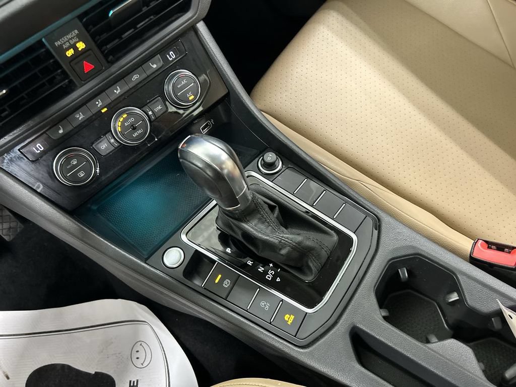 Used 2019 Volkswagen Jetta SEL FWD image 17