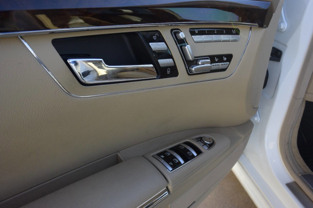 Used 2013 Mercedes-Benz S 550 image 12