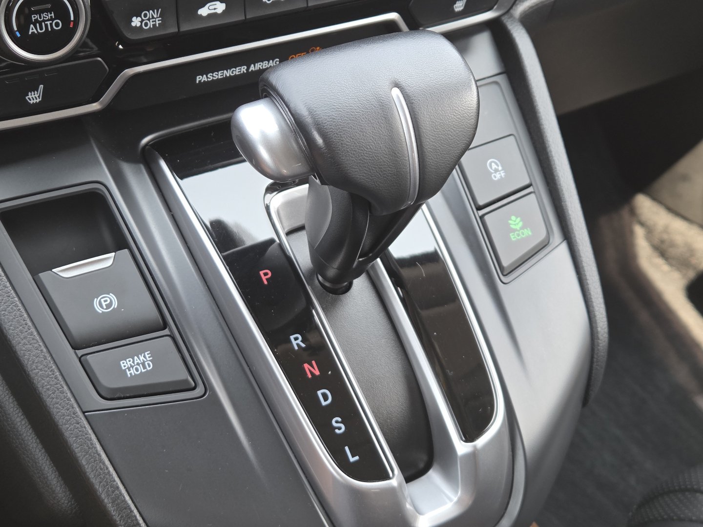 Used 2022 Honda CR-V Touring image 32