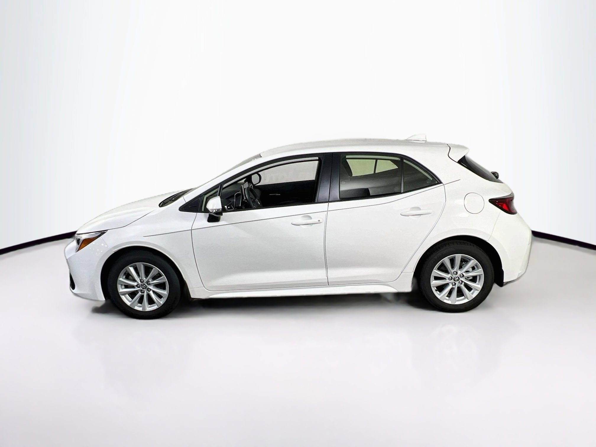 Used 2024 Toyota Corolla SE image 8