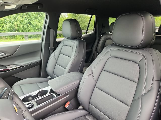 New 2026 Chevrolet Equinox LT w/ Convenience Package II FWD image 13