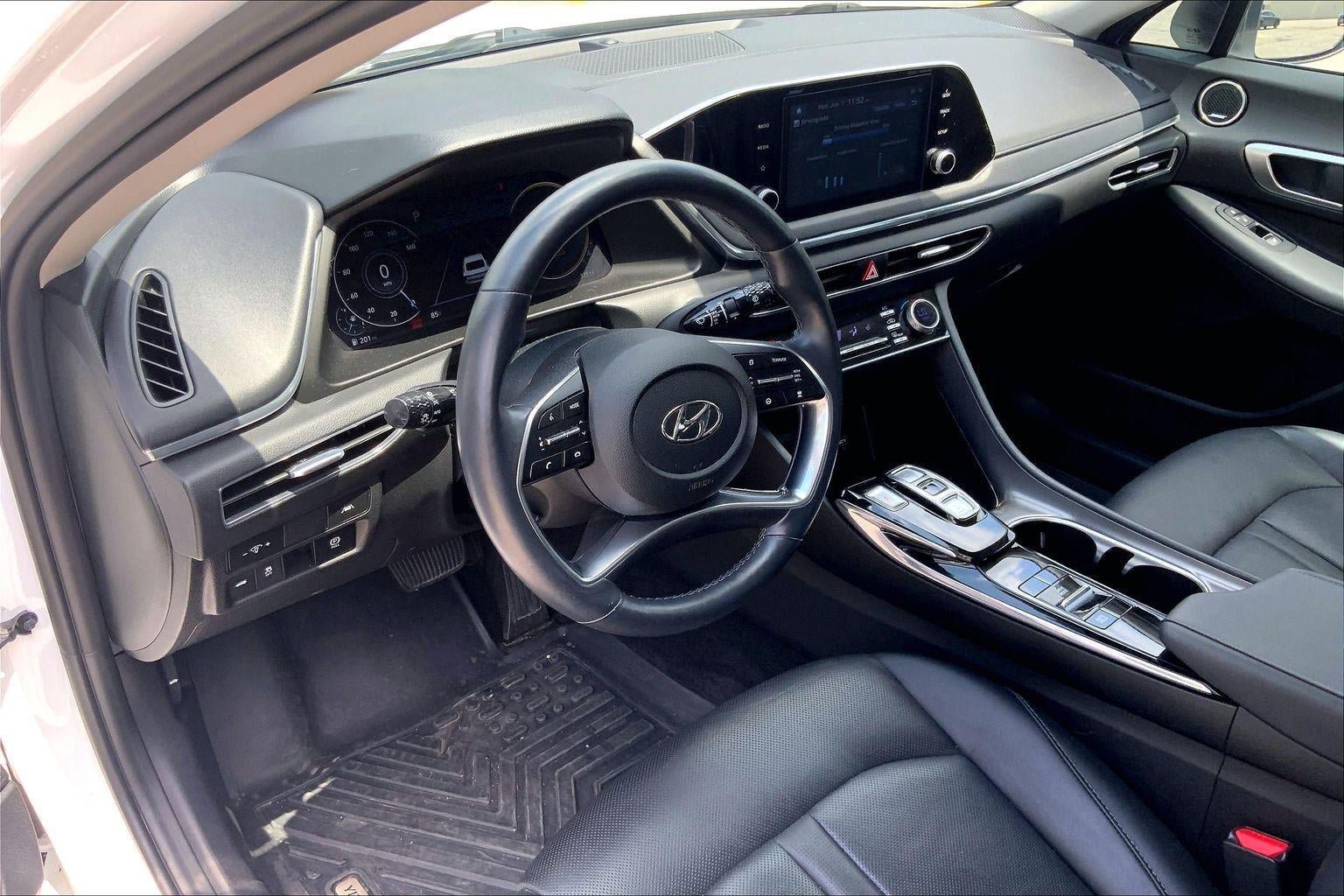 Used 2020 Hyundai Sonata SEL w/ Premium + Sunroof Package FWD image 15