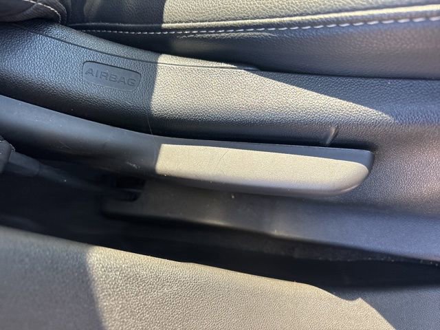 Used 2023 GMC Acadia SLT image 14