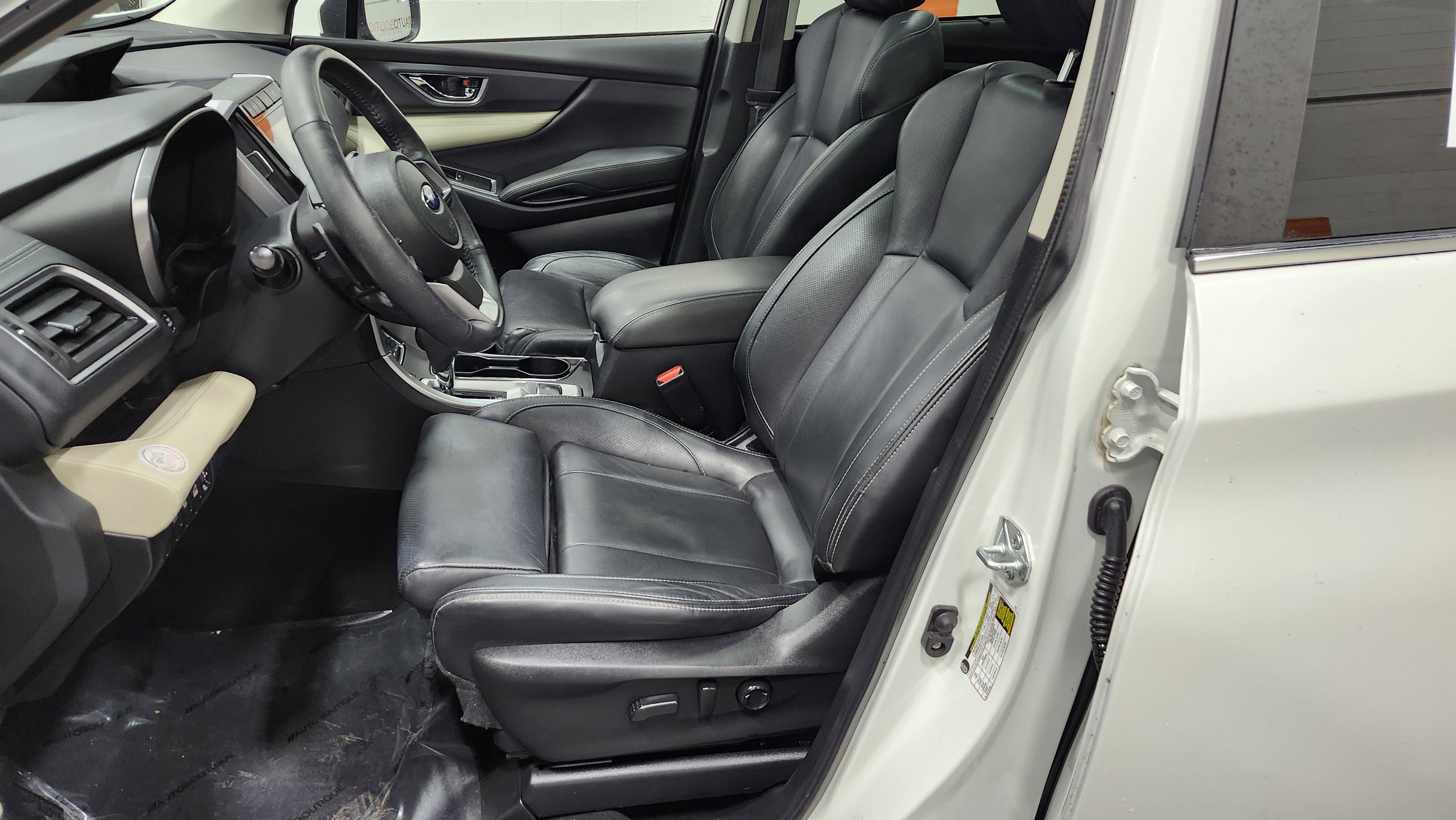 Used 2021 Subaru Ascent Limited w/ Technology Package image 26