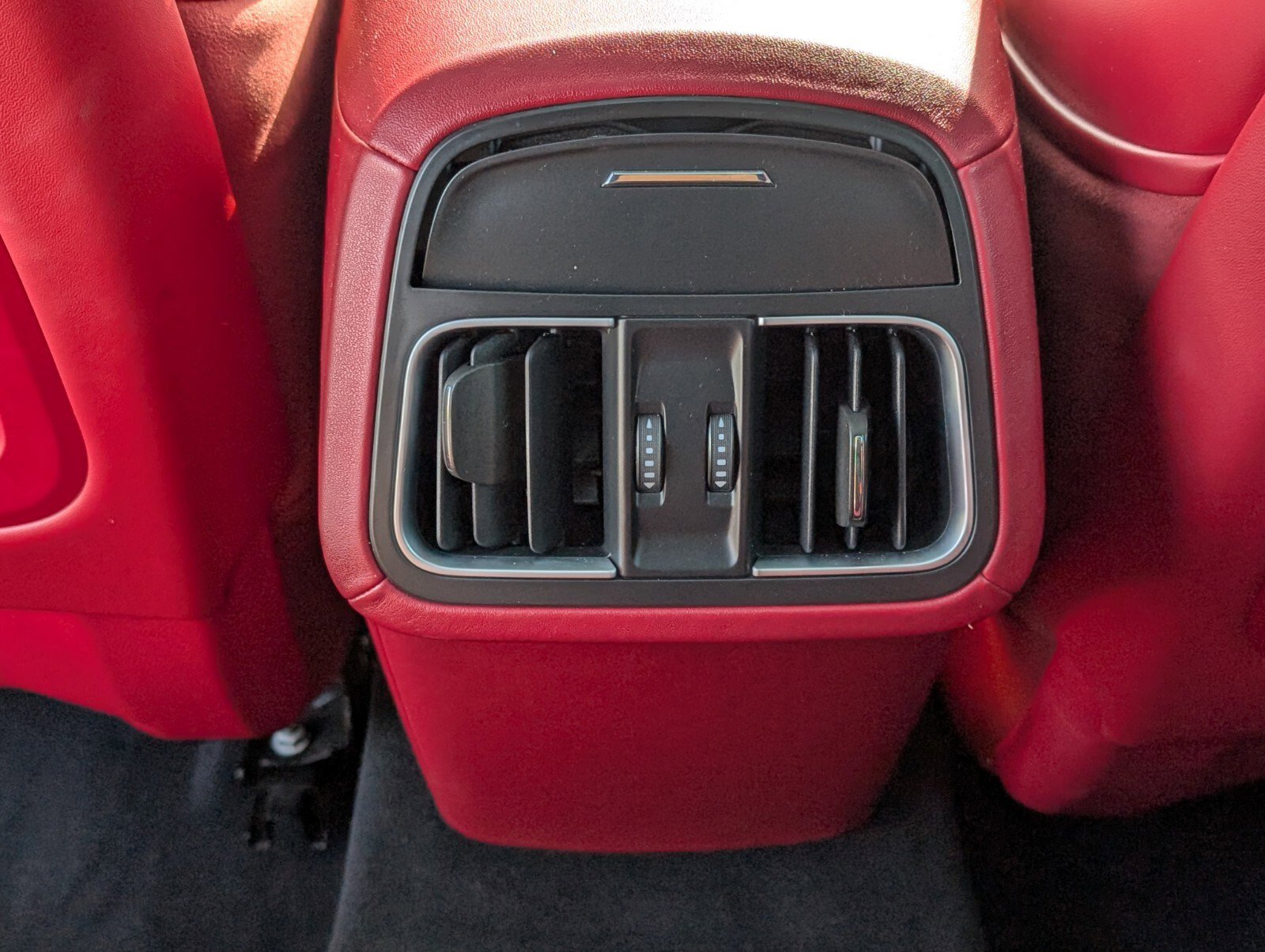 Used 2022 Maserati Levante Modena image 16