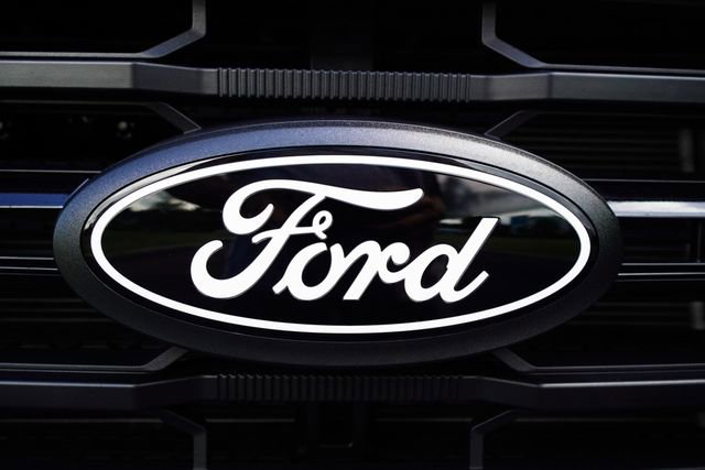 Used 2025 Ford F150 XLT w/ Equipment Group 301A Standard image 41