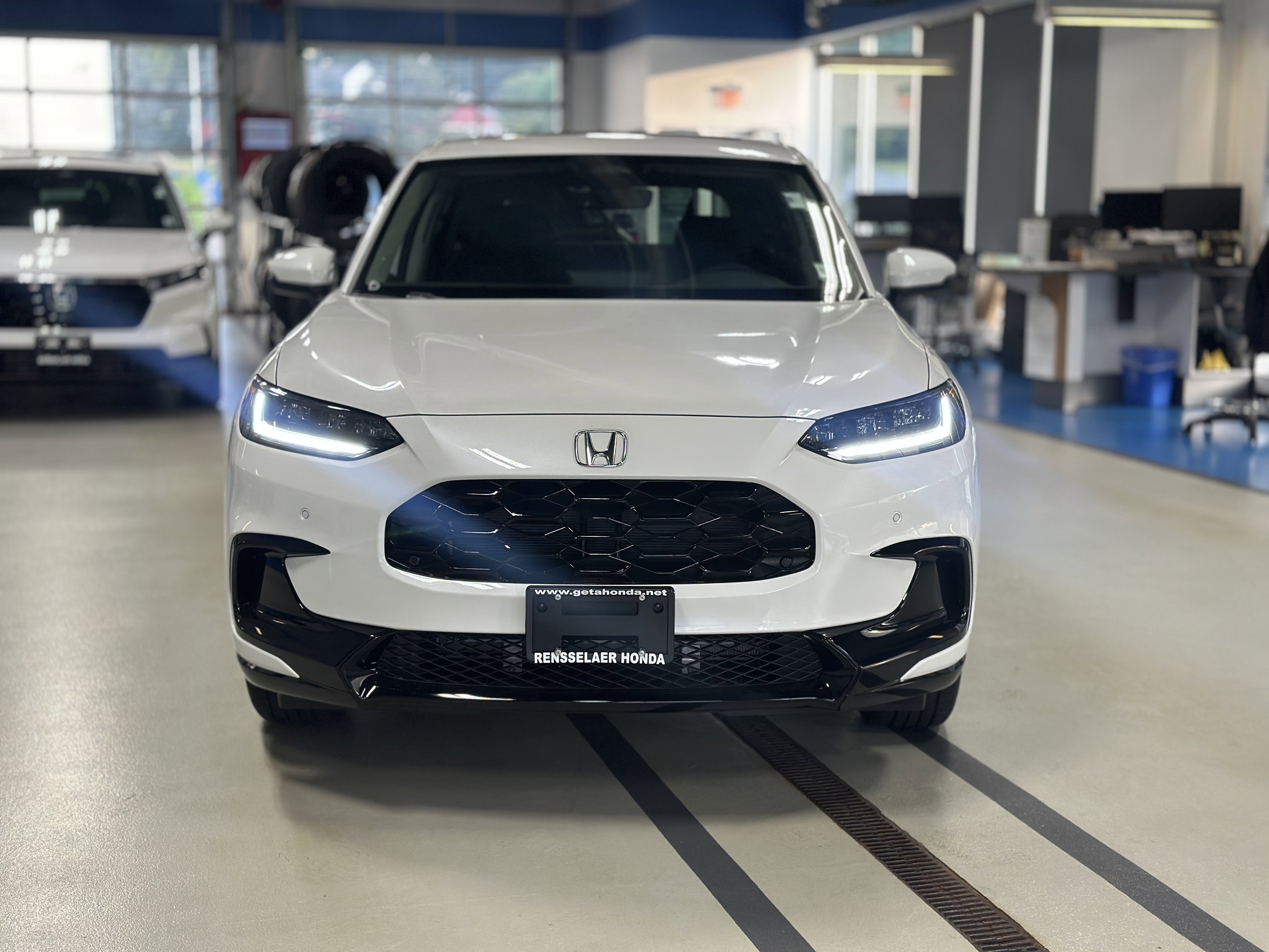 New 2027 Honda HR-V EX-L image 2