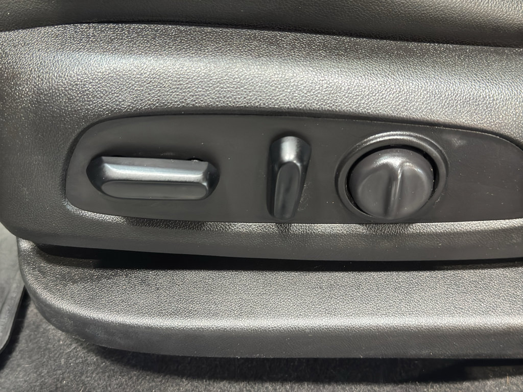 Used 2019 Chevrolet Blazer RS image 18