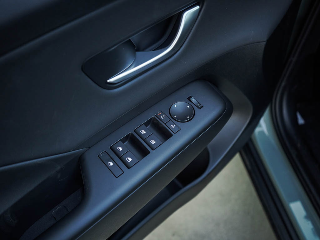 New 2026 Hyundai Kona SEL Premium AWD/4WD image 18