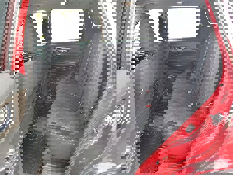 Used 2015 Nissan Rogue S image 11