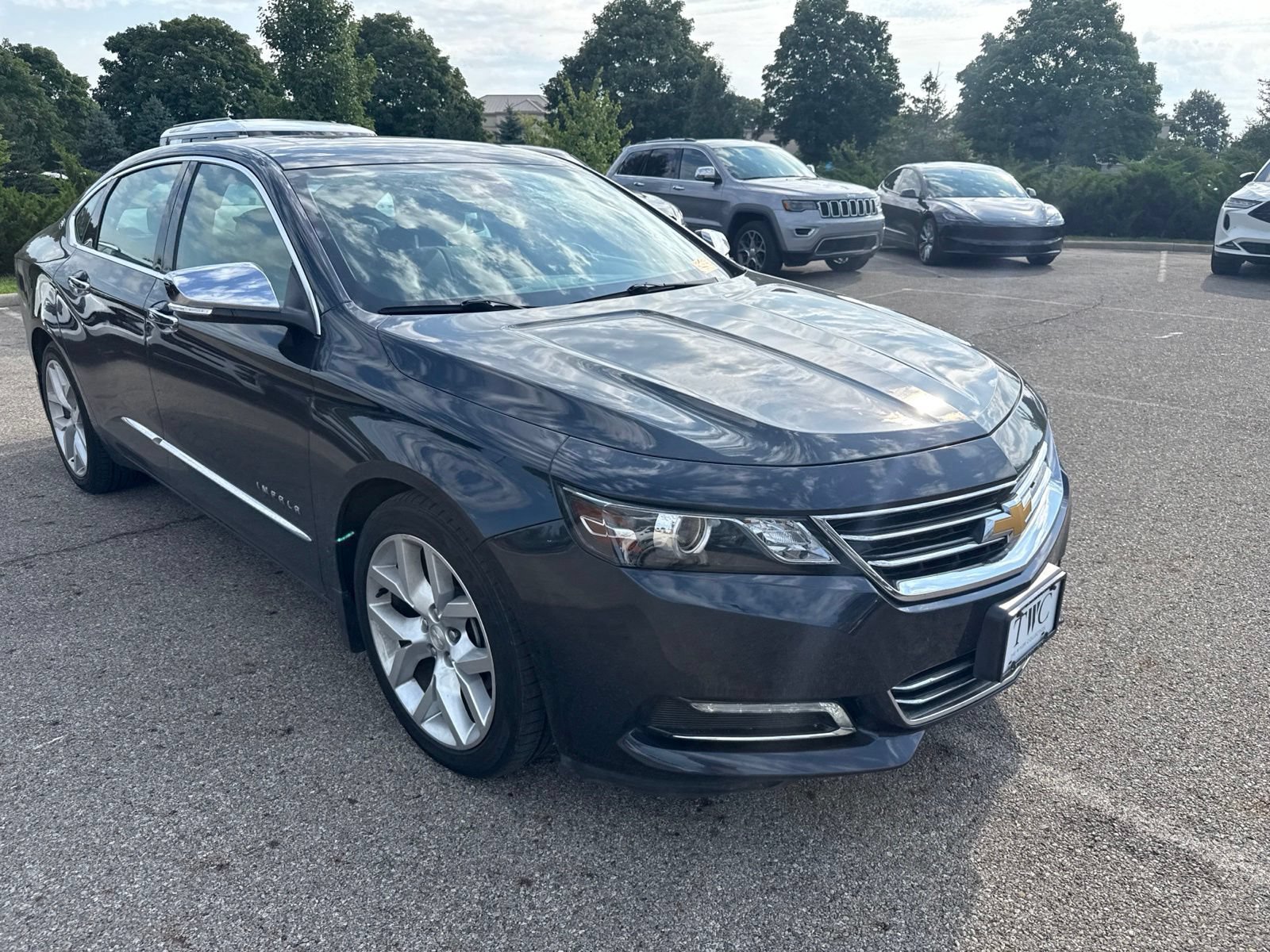 Used 2014 Chevrolet Impala LTZ FWD image 3