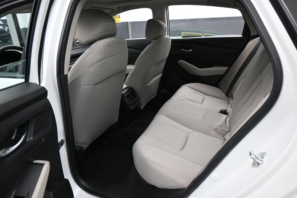 Used 2025 Honda Accord SE image 36