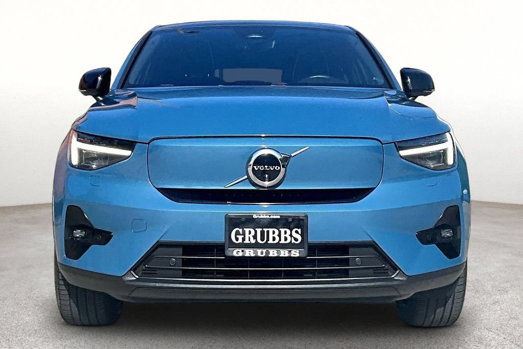 Certified 2023 Volvo C40 P8 Recharge Ultimate w/ Protection Package Premier AWD/4WD image 4