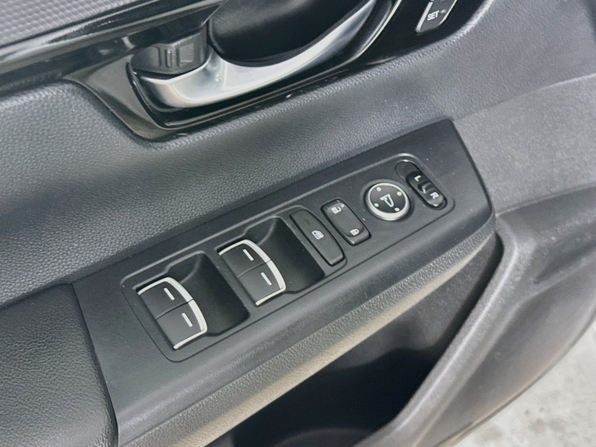 Used 2024 Honda CR-V EX-L image 20