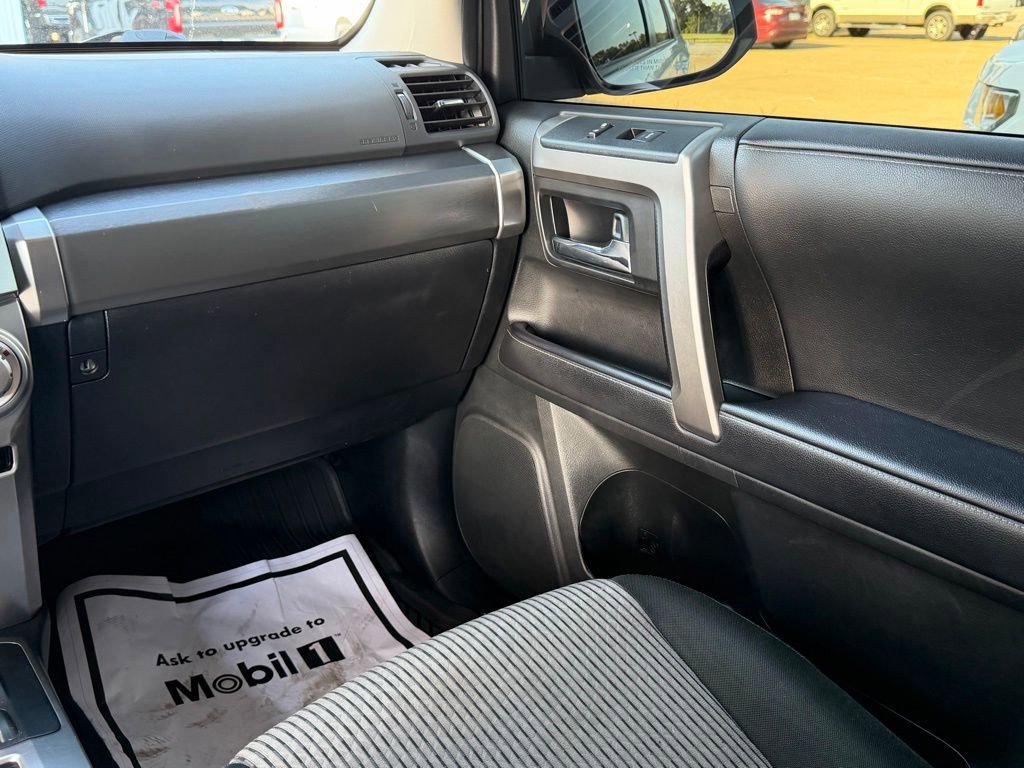 Used 2023 Toyota 4Runner SR5 AWD/4WD image 22