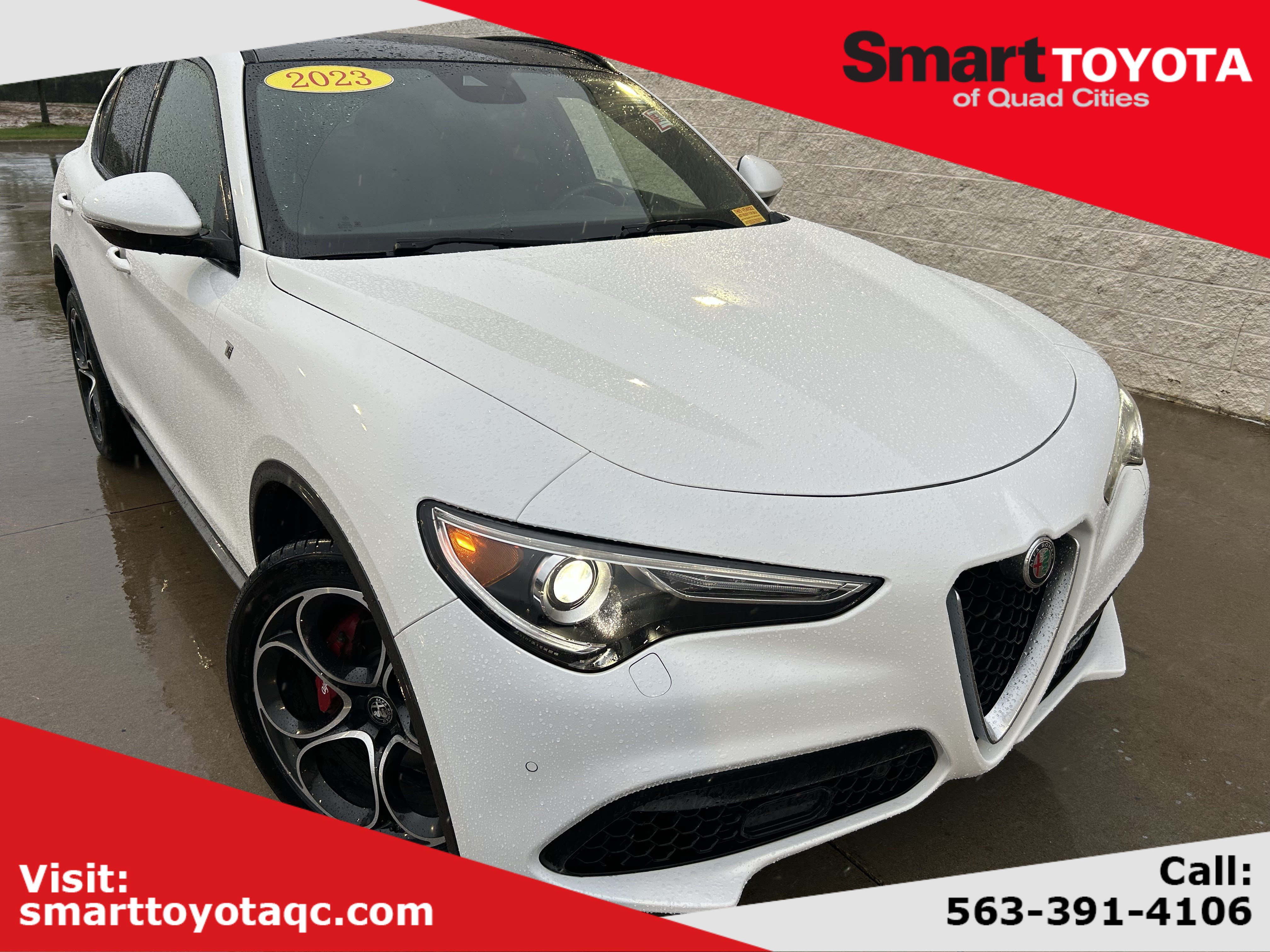 Used 2023 Alfa Romeo Stelvio Ti AWD/4WD image 1