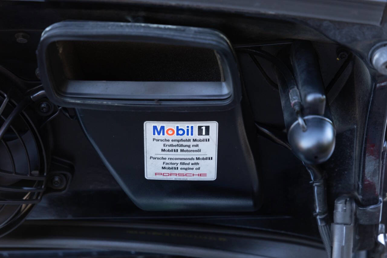 Used 2009 Porsche 911 Turbo image 29