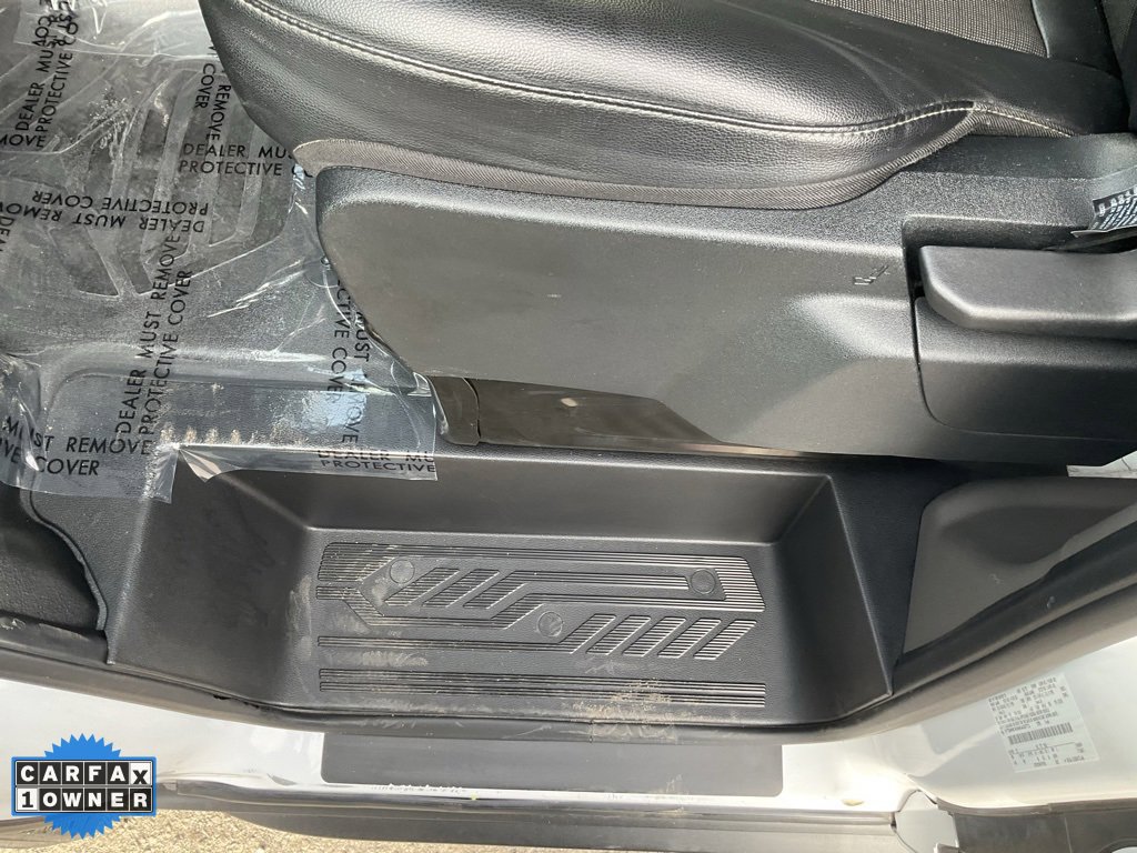 Used 2022 Ford E-Transit Medium Roof image 16