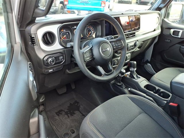 Used 2024 Jeep Gladiator Sport image 14