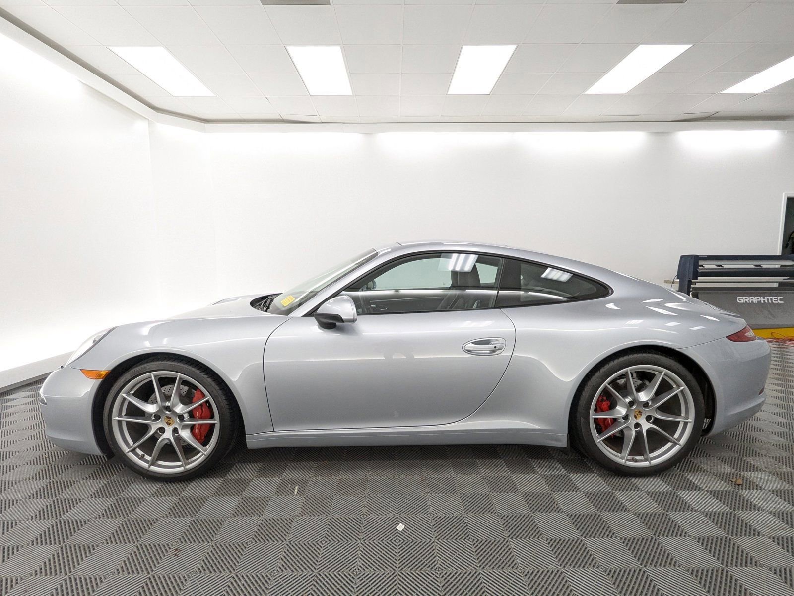 Used 2014 Porsche 911 Carrera S image 2