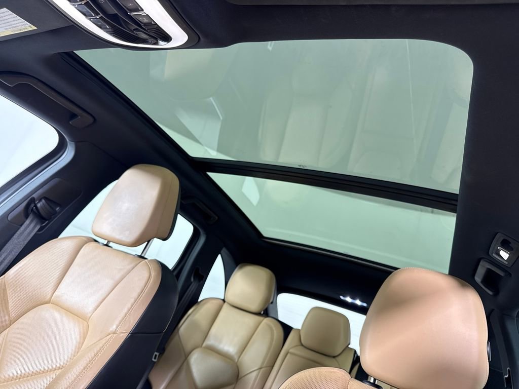 Used 2016 Porsche Cayenne Base w/ Premium Package image 21