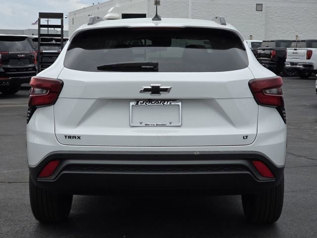 New 2026 Chevrolet Trax LT w/ Driver Confidence Package FWD image 20