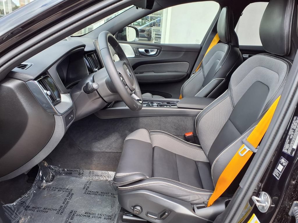 Used 2026 Volvo XC60 T8 Polestar AWD/4WD image 7