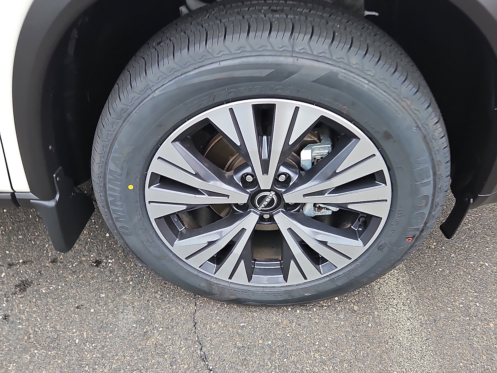 Certified 2023 Nissan Rogue SV w/ SV Premium B Package AWD/4WD image 8