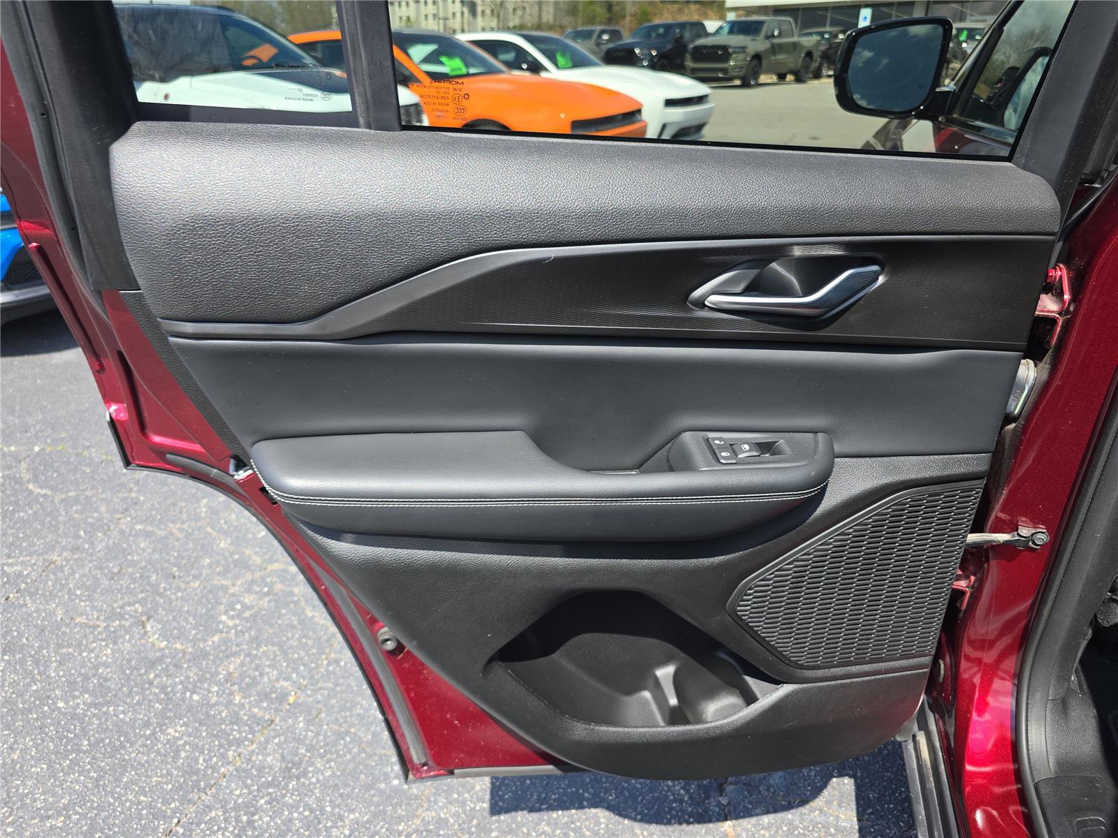 Used 2023 Jeep Grand Cherokee Altitude image 14