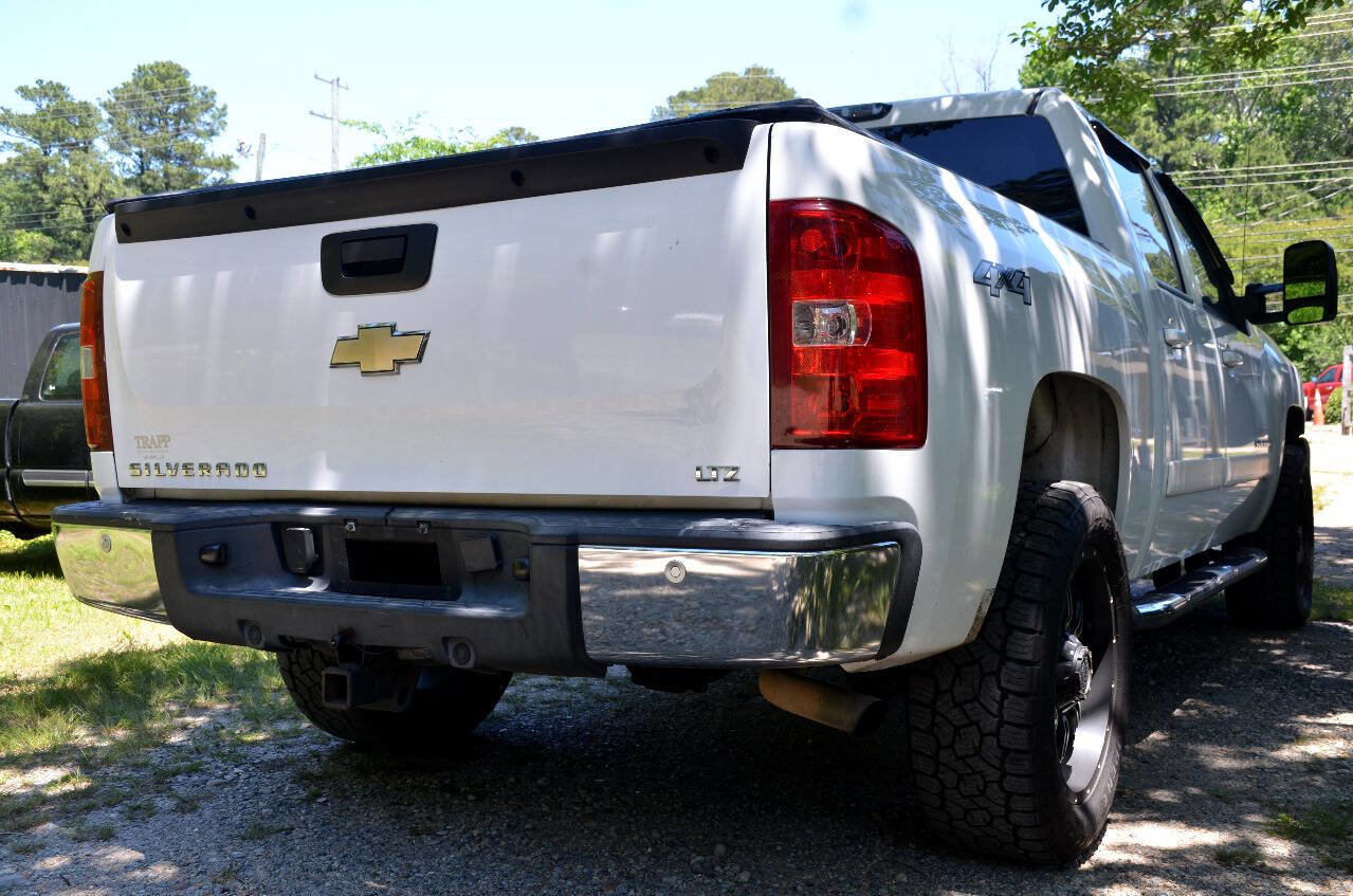 Used 2008 Chevrolet Silverado 1500 LTZ w/ Safety Package AWD/4WD image 6
