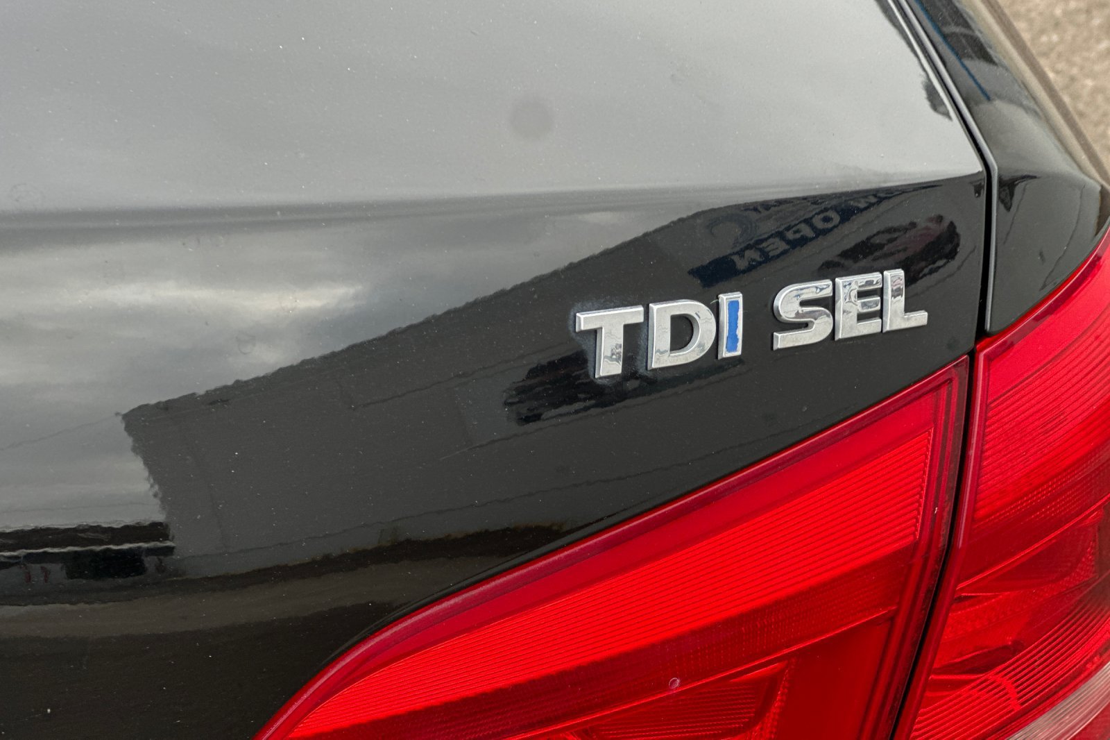 Used 2014 Volkswagen Passat TDI SEL Premium FWD image 24
