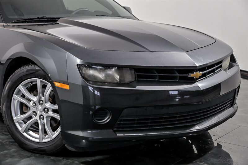 Used 2015 Chevrolet Camaro LS RWD image 2