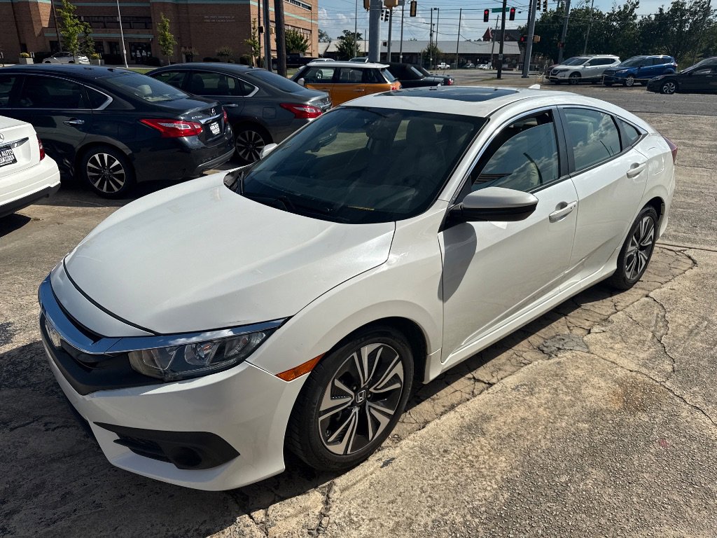 Used 2018 Honda Civic EX-L image 1