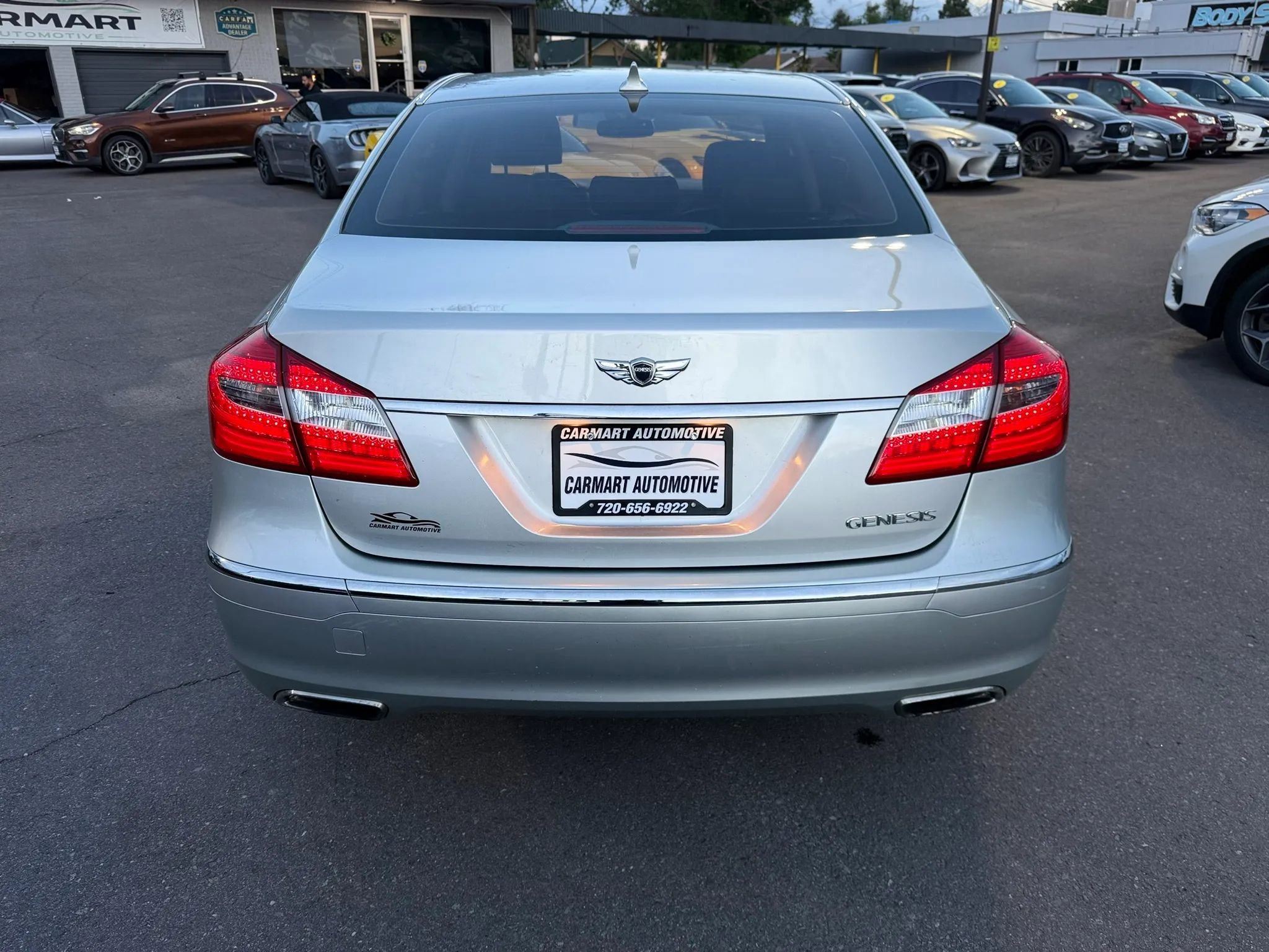 Used 2013 Hyundai Genesis 3.8 RWD image 8