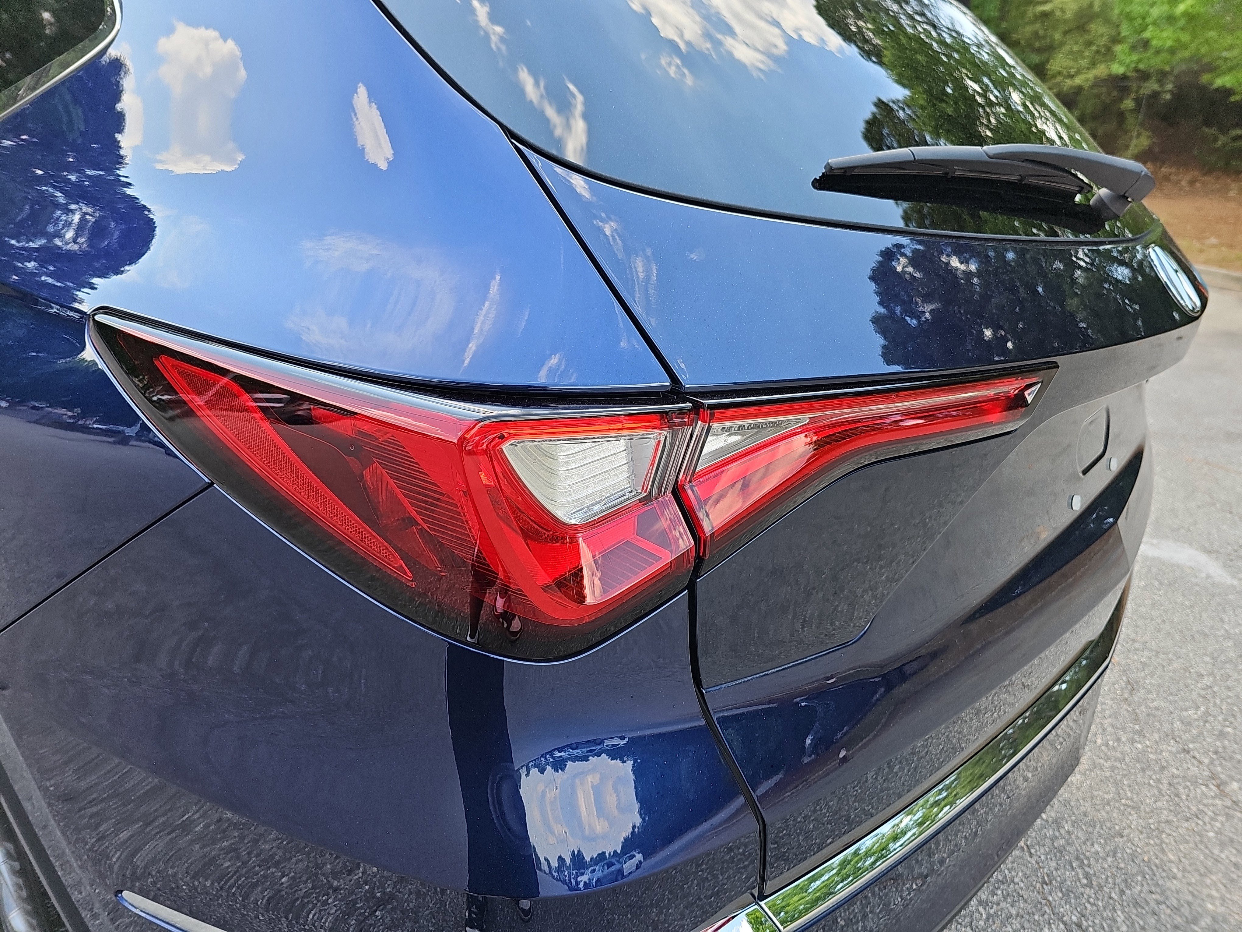 Used 2024 Acura MDX SH-AWD w/ Technology Package image 35