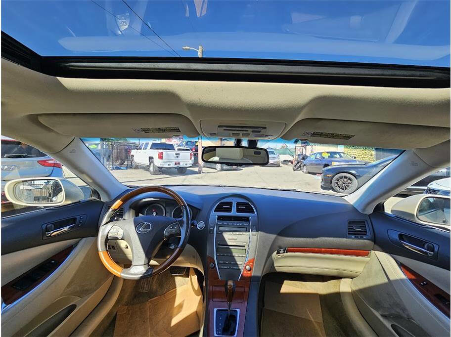 Used 2010 Lexus ES 350 image 11