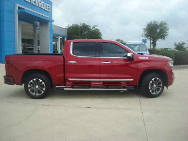 Certified 2026 Chevrolet Silverado 1500 High Country w/ Technology Package AWD/4WD image 10