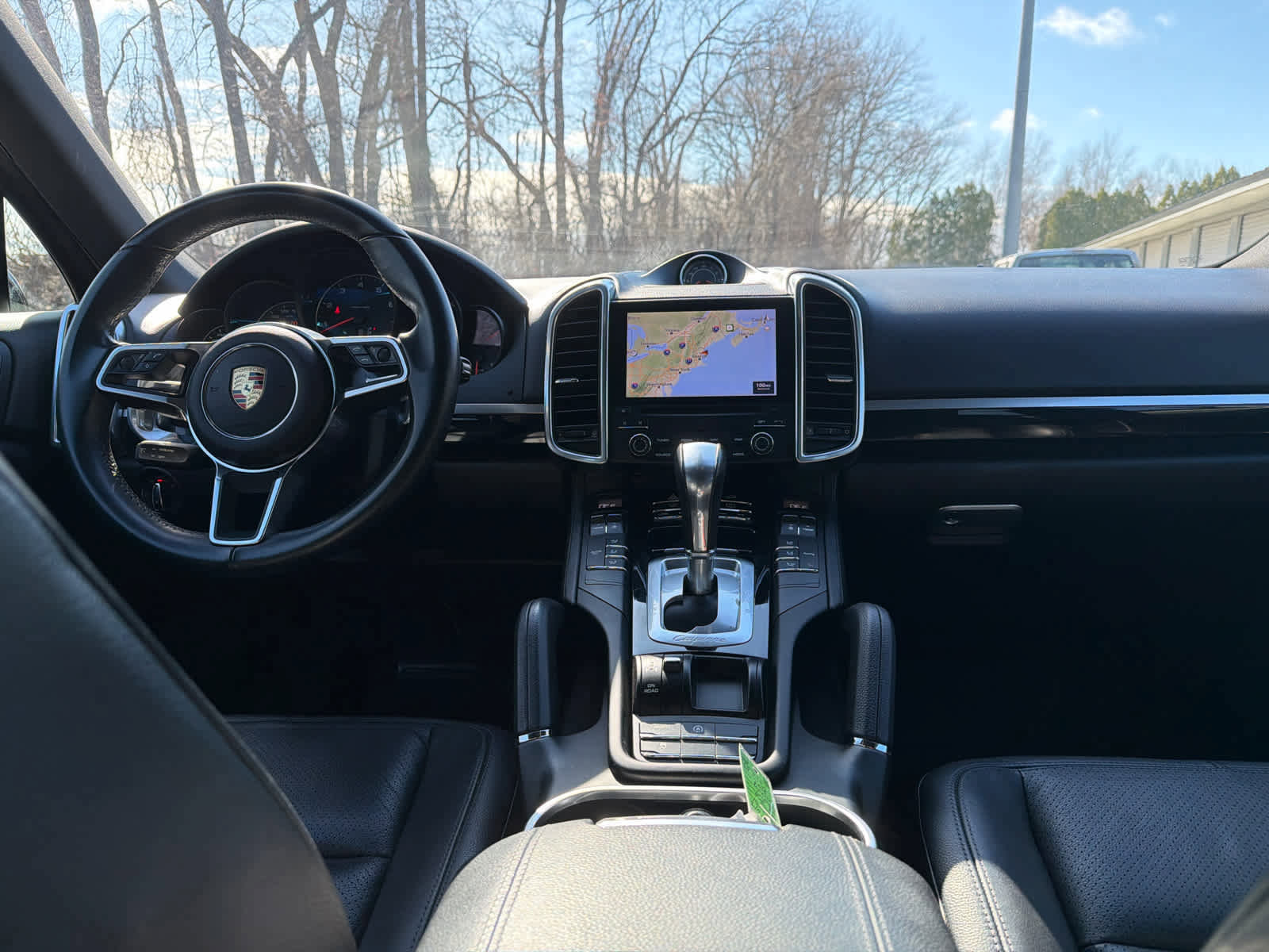 Used 2018 Porsche Cayenne Platinum Edition image 15