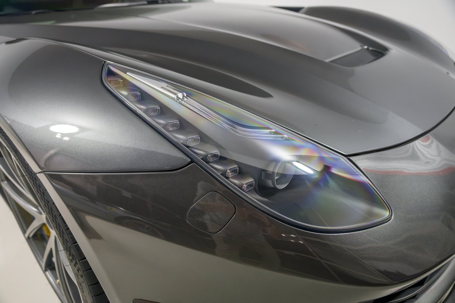 Used 2016 Ferrari F12 Berlinetta RWD image 37