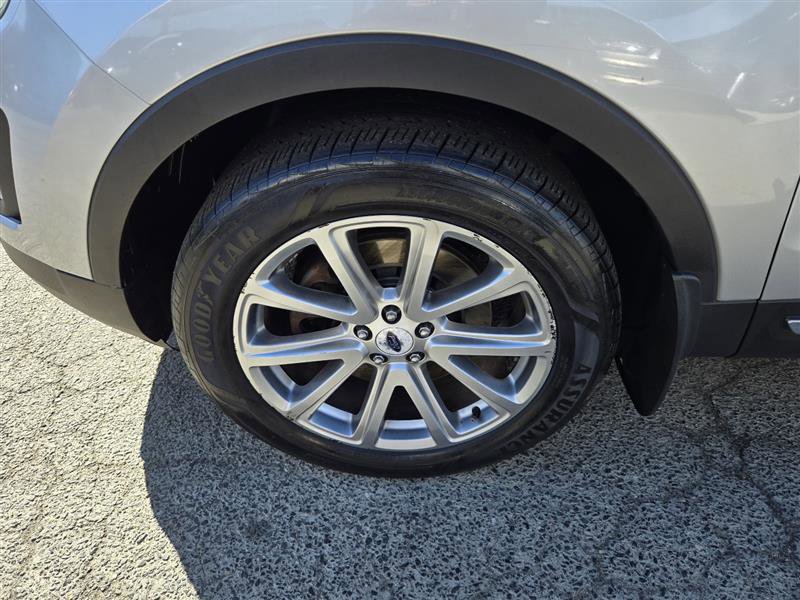 Used 2017 Ford Explorer Limited AWD/4WD image 33