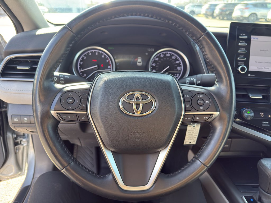 Used 2022 Toyota Camry LE image 15