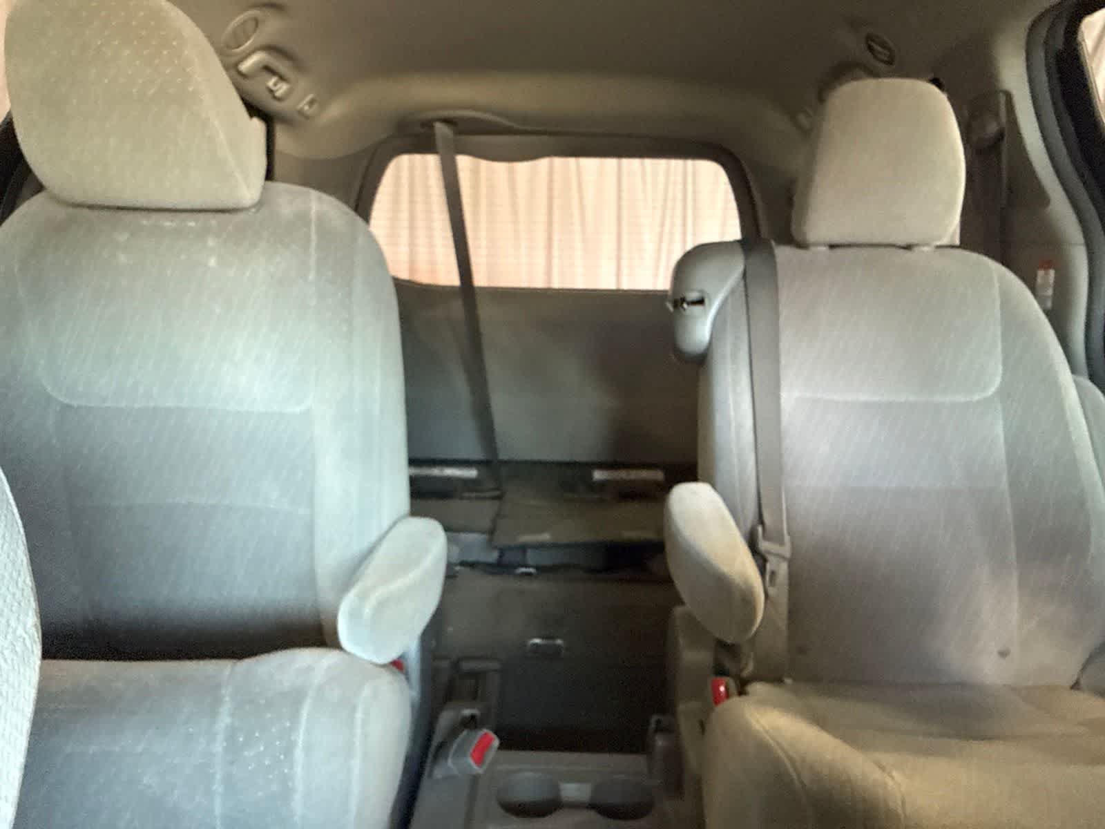 Used 2016 Toyota Sienna LE FWD image 21