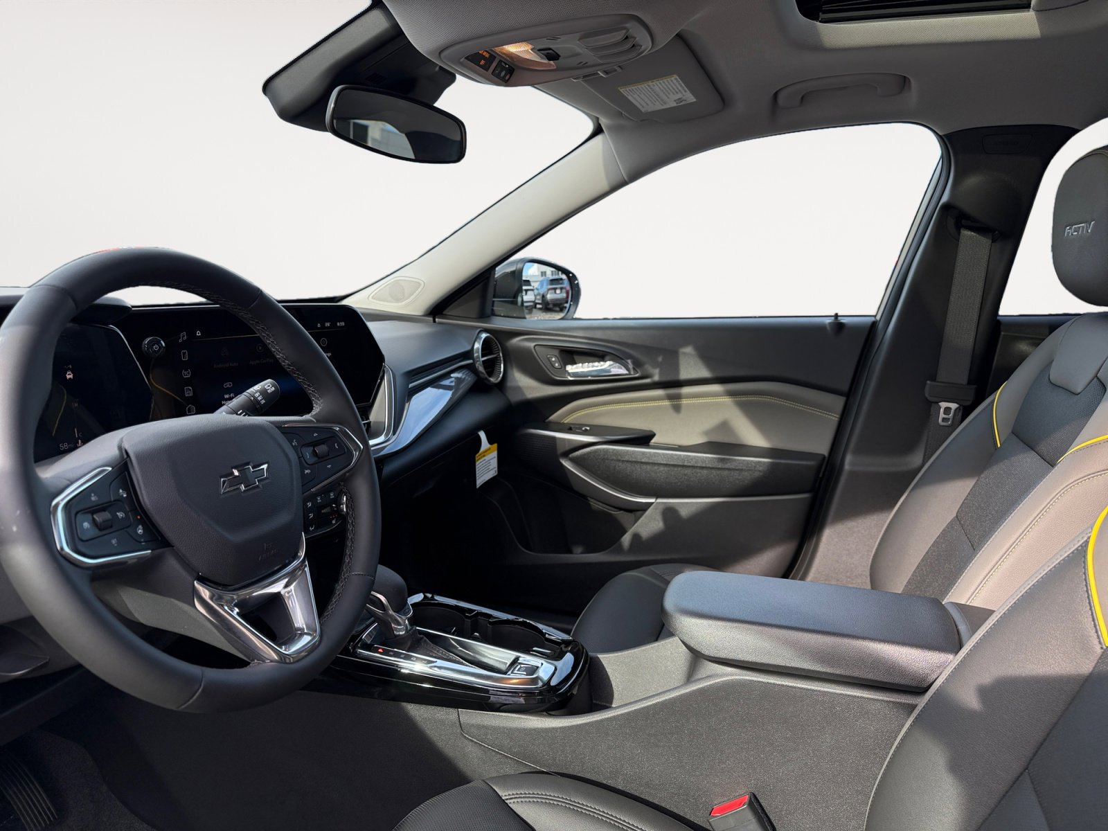 New 2026 Chevrolet Trax ACTIV w/ Sunroof Package image 9