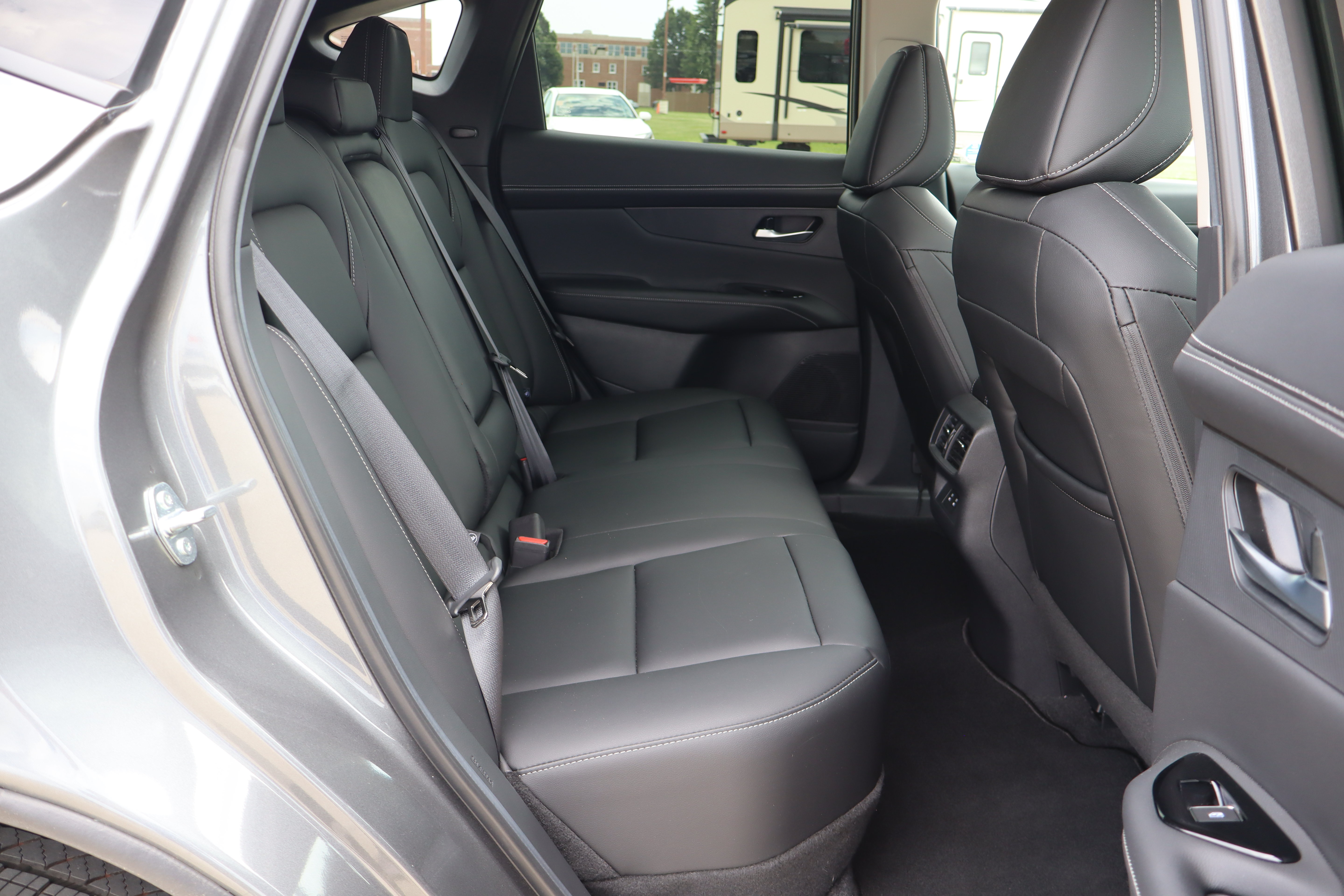Used 2025 Nissan Murano SL AWD/4WD image 11