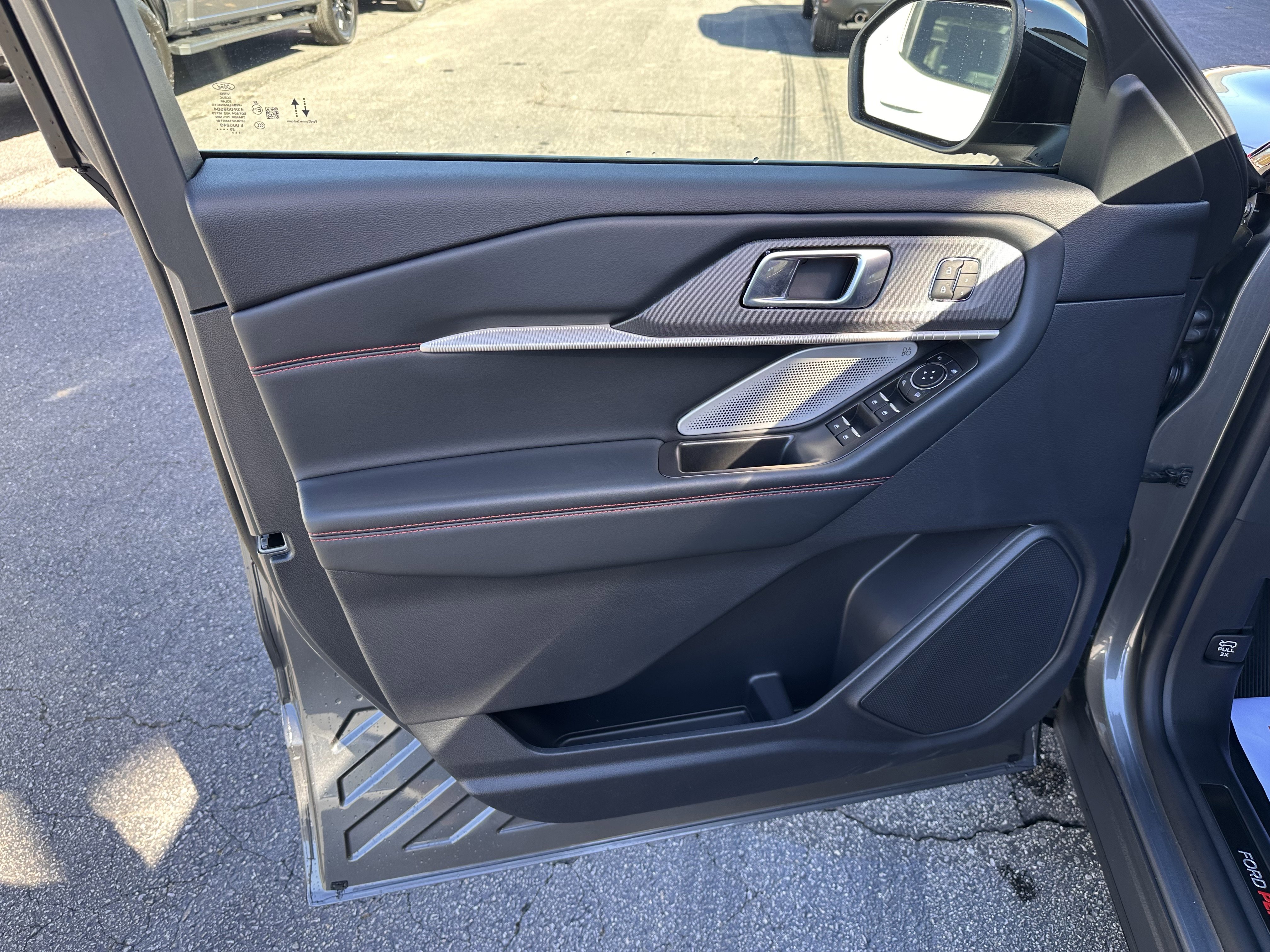 New 2026 Ford Explorer ST image 9