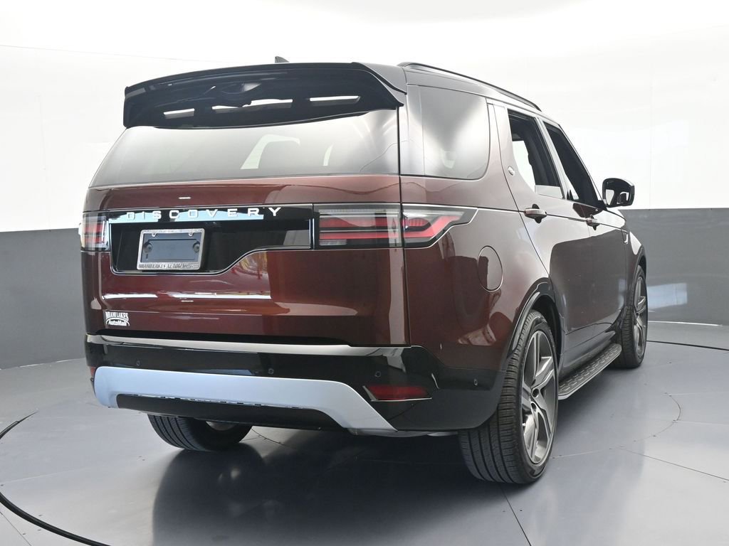 Used 2026 Land Rover Discovery Limited Edition image 5