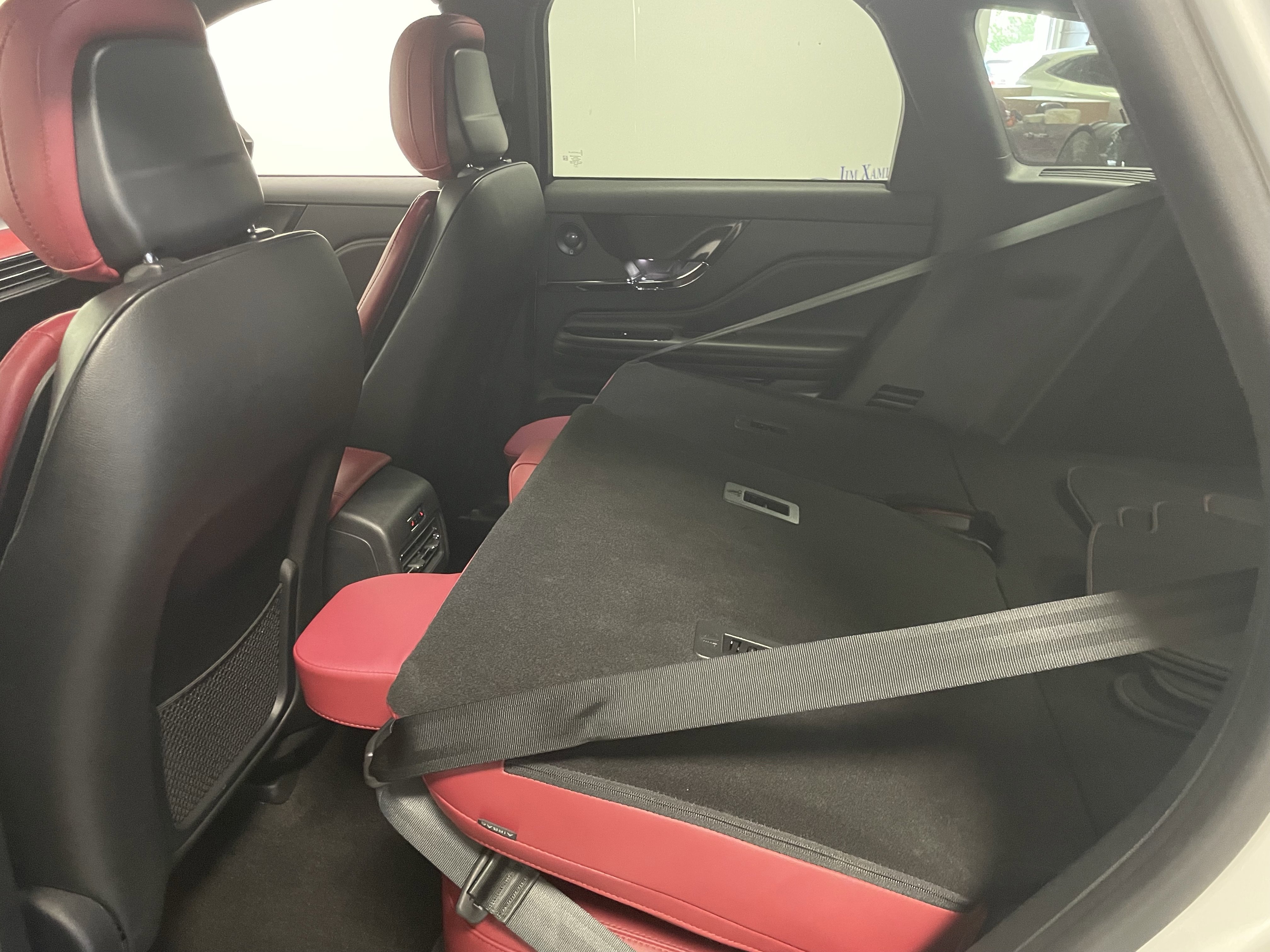 Used 2023 Lincoln Corsair Reserve w/ Equipment Group 202A image 27