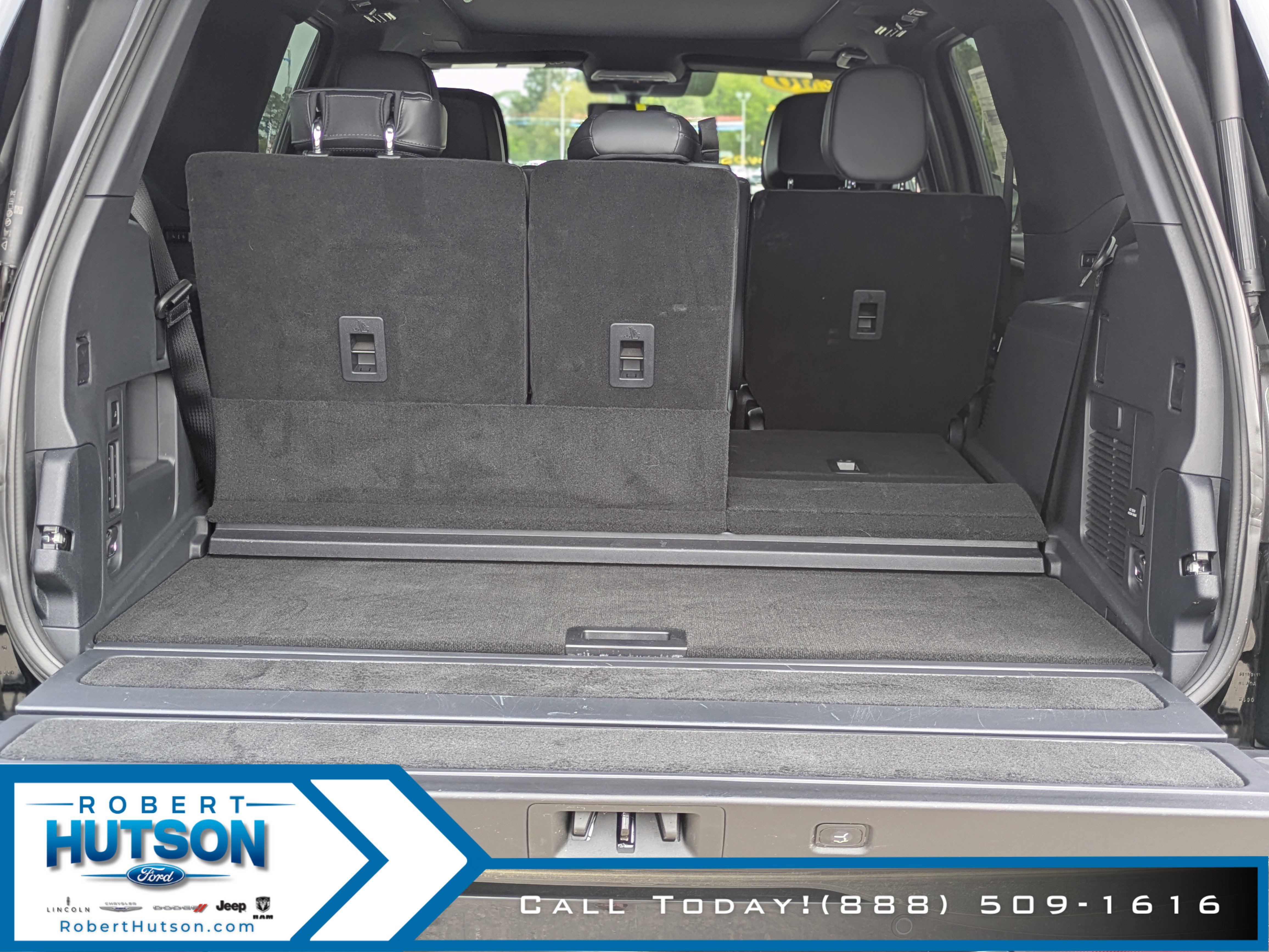 New 2026 Lincoln Navigator Reserve w/ Jet Appearance Package image 15